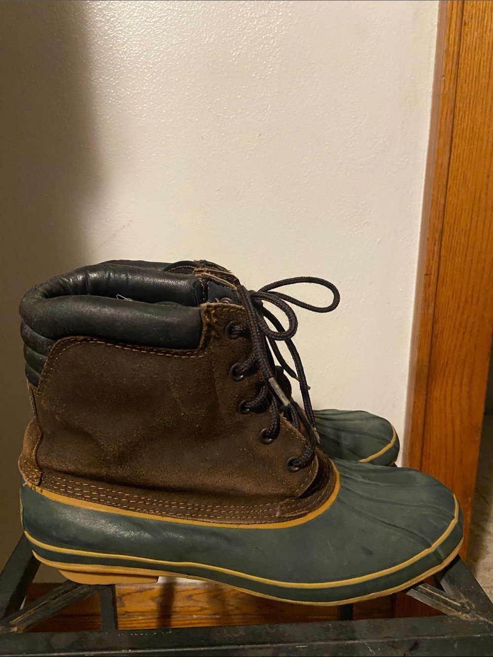 Vintage Women’s Size 10 Nevados Brown and Green Duck Lace-Up Outdoor Boots